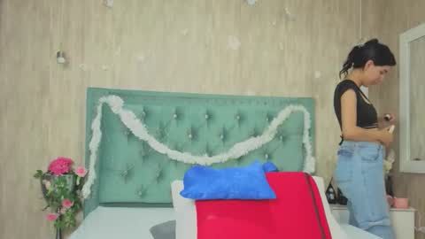 Marcela online show from December 2025 08:48:02 PM