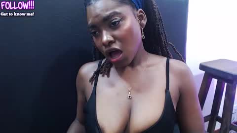 Snapshot of marcelagreyy chatting on September 2025 12:23:01 AM MARCELA online show from September 2025 12:23:01 AM