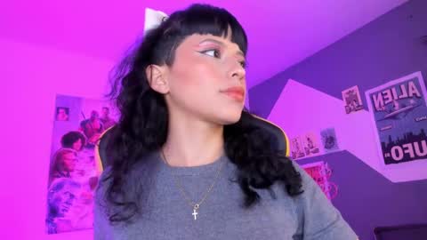 Snapshot of marcelinee__ chatting on January 2025 11:27:01 PM Marce online show from January 2025 11:27:01 PM