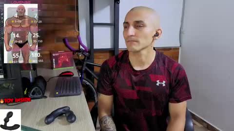 Snapshot of marckmuscle chatting on April 2026 02:51:02 AM Marck Independent model online show from April 2026 02:51:02 AM