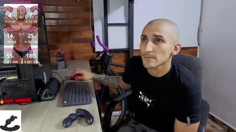 Snapshot of marckmuscle chatting on April 2026 03:48:02 AM Marck Independent model online show from April 2026 03:48:02 AM
