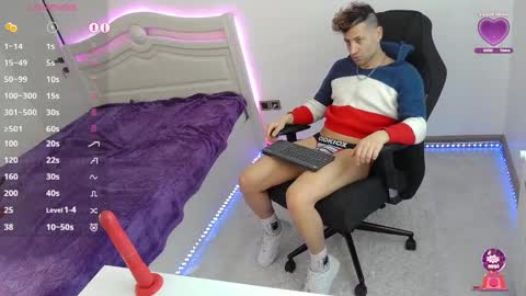 Snapshot of marco_athlete chatting on February 2025 07:15:01 AM silas online show from February 2025 07:15:01 AM