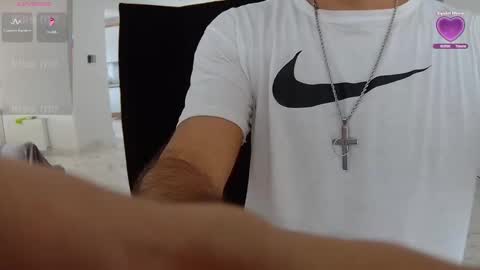 Snapshot of marco_athlete chatting on September 2025 07:19:02 AM silas online show from September 2025 07:19:02 AM