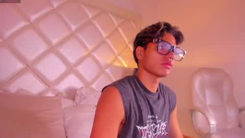 marco_deluxe online show from May 2026 11:41:02 AM