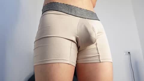 Marco online show from October 2025 03:38:01 AM