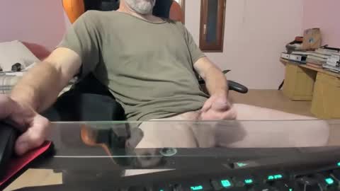 Snapshot of marcodepolo chatting on December 2024 08:14:02 PM Marcodepolo online show from December 2024 08:14:02 PM