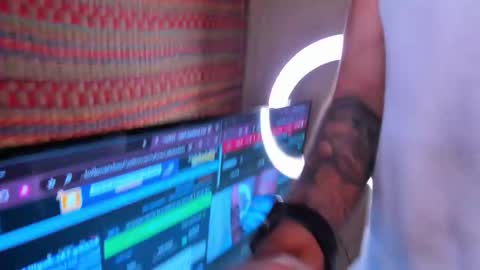 marcovitto online show from November 2025 07:46:02 PM