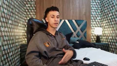 marcus_jeron online show from December 2025 02:18:01 AM