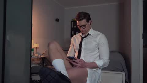 Snapshot of marcusdiamond chatting on April 2026 05:06:02 PM Marcus Diamond online show from April 2026 05:06:02 PM