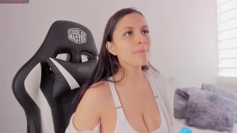 Maria online show from October 2025 06:45:02 PM