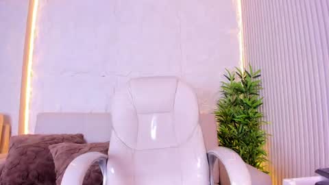 Snapshot of marelynsummer chatting on June 2026 11:38:01 AM Marelyn online show from June 2026 11:38:01 AM