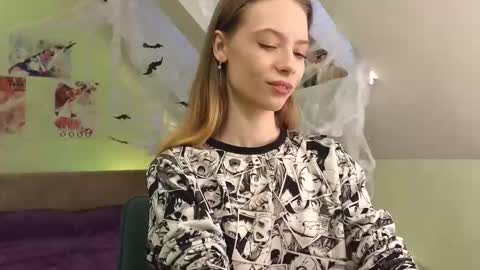  - Alisa online show from October 2025 06:25:01 AM