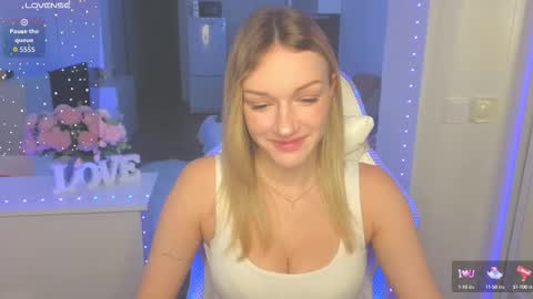 Snapshot of margaretsweet1 chatting on September 2025 10:48:02 PM Margaret online show from September 2025 10:48:02 PM