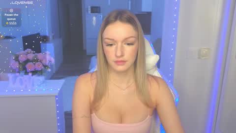 Snapshot of margaretsweet1 chatting on October 2025 12:52:02 AM Margaret online show from October 2025 12:52:02 AM