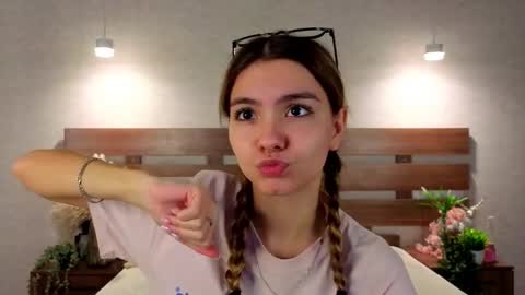 Snapshot of margiedavidson chatting on February 2026 08:35:02 AM Call me Margie33 online show from February 2026 08:35:02 AM