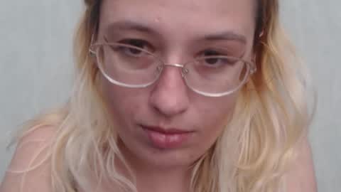 margo_shine online show from October 2025 01:01:02 PM