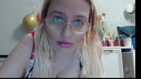 margo_shine online show from March 2026 07:06:02 PM