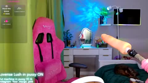 Snapshot of margohotty chatting on October 2025 04:43:01 AM Margo for you online show from October 2025 04:43:01 AM