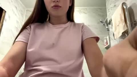 Chloe online show from June 2026 05:51:01 PM
