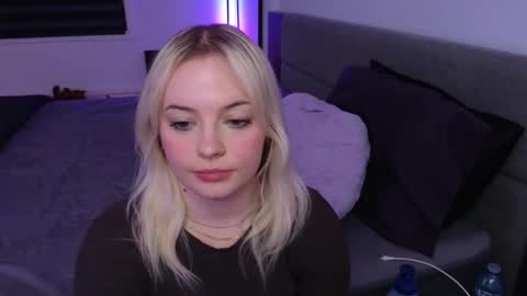 margot_robbie7 online show from January 2026 11:08:02 PM