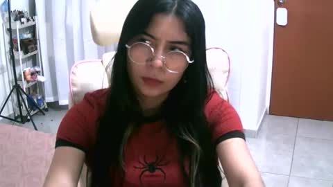 Snapshot of mari_lov3 chatting on March 2026 06:06:02 AM mari_lov3 online show from March 2026 06:06:02 AM