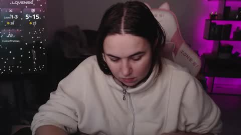 mari moore online show from November 2025 07:02:02 AM