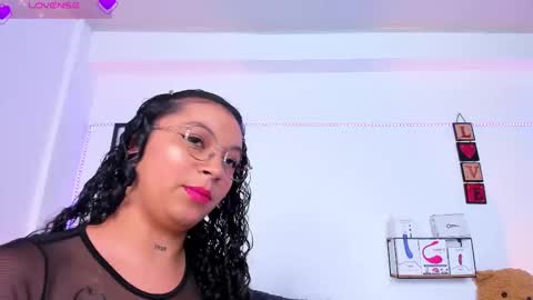 Mari Sweett  online show from February 2025 09:31:01 PM