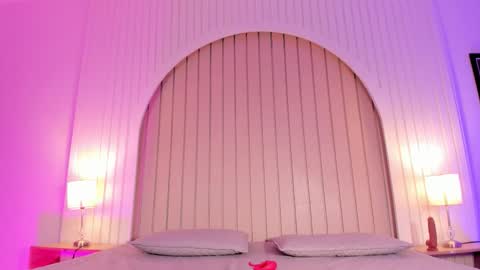 Maria  online show from February 2026 12:43:02 PM