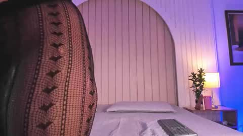 Maria  online show from February 2026 11:40:01 AM