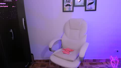 Leidy online show from February 2025 02:32:02 PM