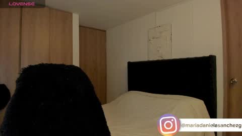 Snapshot of mariadanielasanchez chatting on May 2026 11:02:02 PM mariadanielasanchez online show from May 2026 11:02:02 PM