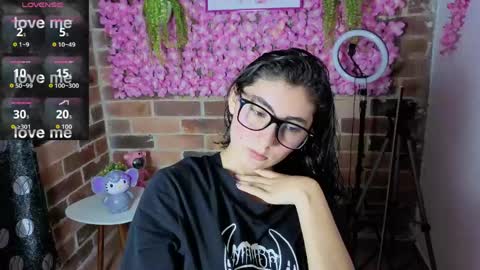 Snapshot of mariagh_ chatting on April 2026 07:59:01 PM Maria online show from April 2026 07:59:01 PM