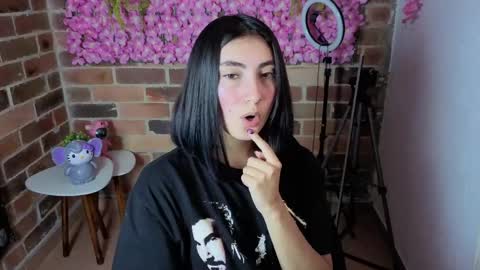 Snapshot of mariagh_ chatting on April 2026 07:16:01 PM Maria online show from April 2026 07:16:01 PM