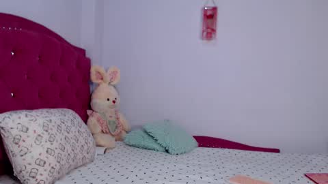 Giselle Mara  online show from November 2025 10:25:01 PM