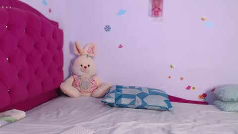 Giselle Mara  online show from February 2026 09:27:02 PM