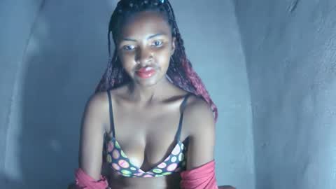 Maria online show from November 2025 11:57:02 PM