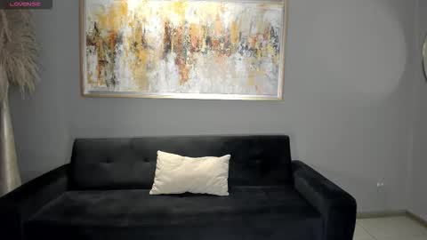 MARIA HERRERA  online show from December 2025 06:12:02 PM