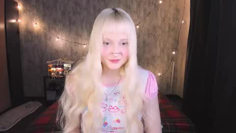 Maria online show from November 2025 12:10:02 AM