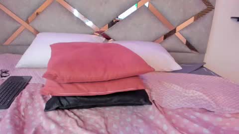 Snapshot of marian_pinzon chatting on February 2025 08:53:02 AM Marian online show from February 2025 08:53:02 AM