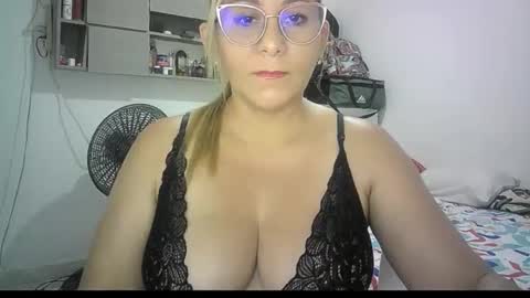 Snapshot of mariana995649 chatting on May 2026 03:00:01 PM mariana995649 online show from May 2026 03:00:01 PM