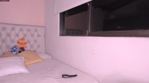 Snapshot of mariana__roe chatting on January 2025 03:34:02 AM Mariana Roe online show from January 2025 03:34:02 AM