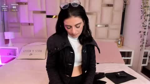 Snapshot of mariana__thompson chatting on July 2026 03:04:01 AM mariana__thompson online show from July 2026 03:04:01 AM