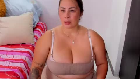 Snapshot of mariana_mr chatting on July 2026 01:15:01 PM M A R I A N A online show from July 2026 01:15:01 PM