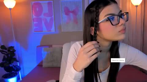 Snapshot of marianadolll chatting on February 2026 12:05:02 PM Mariana online show from February 2026 12:05:02 PM