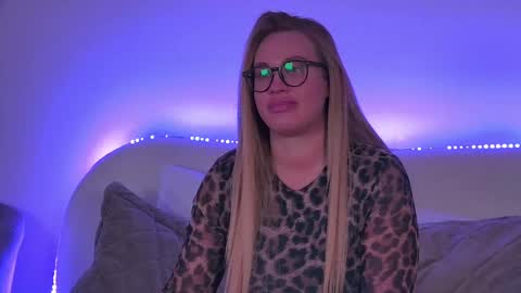 Maria online show from February 2025 10:04:01 AM