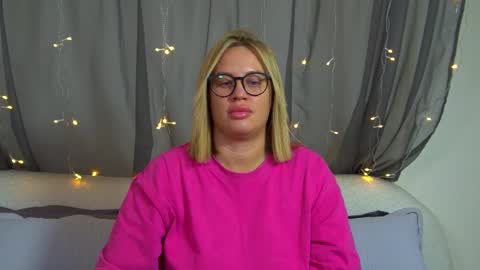 Maria online show from November 2025 06:19:02 PM