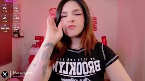 mariangeel_ online show from February 2025 01:32:01 AM