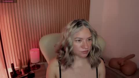 Marian Love  online show from February 2025 10:47:02 AM