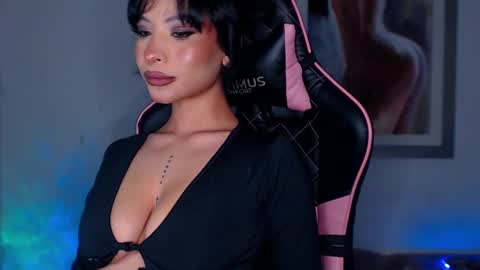 M A R I A N E online show from January 2025 06:17:01 AM