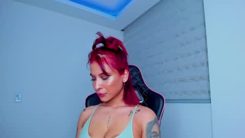 M A R I A N E online show from February 2025 09:13:02 AM